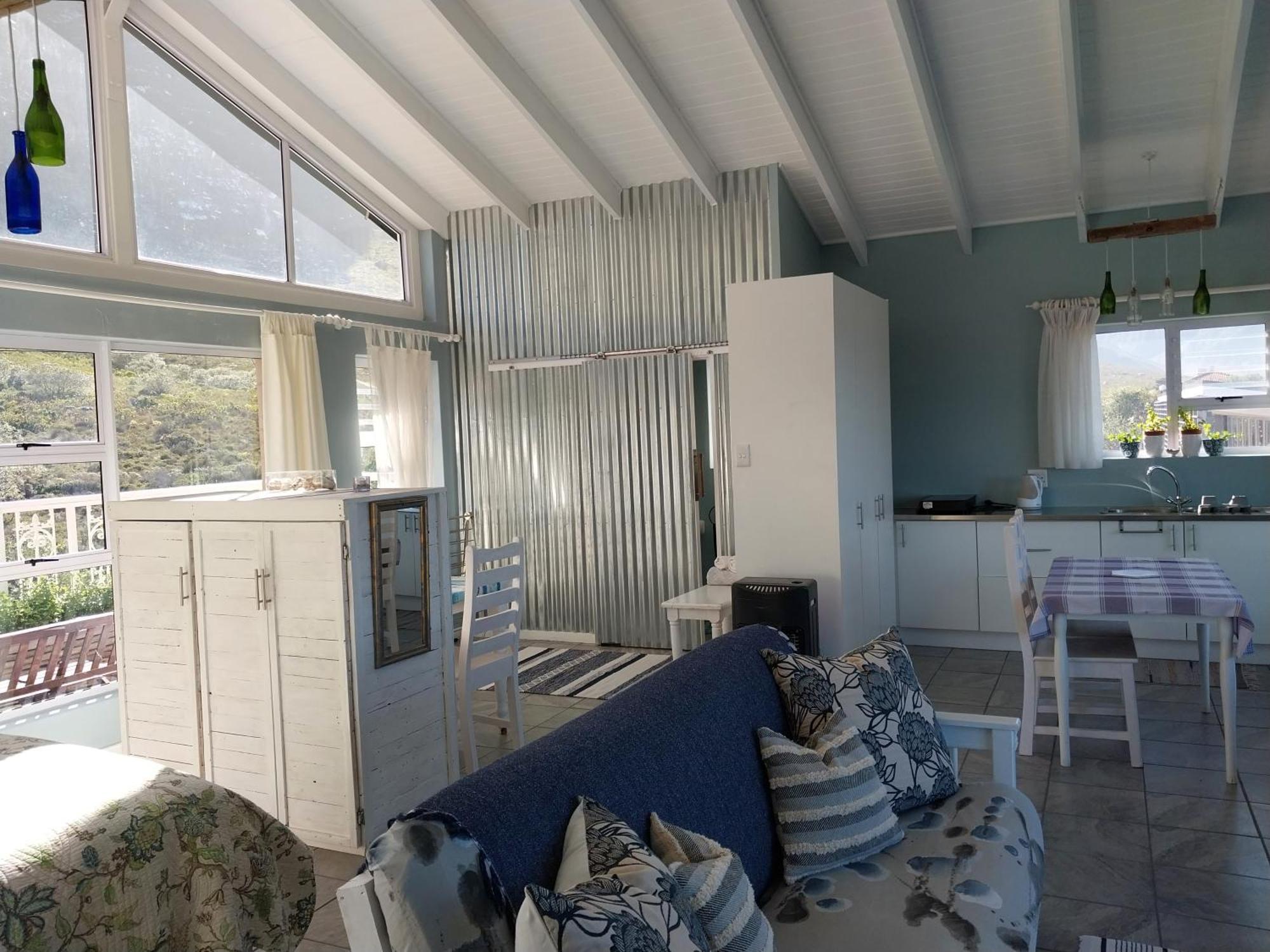 ホテル The Trailhouse Bettyʼs Bay エクステリア 写真